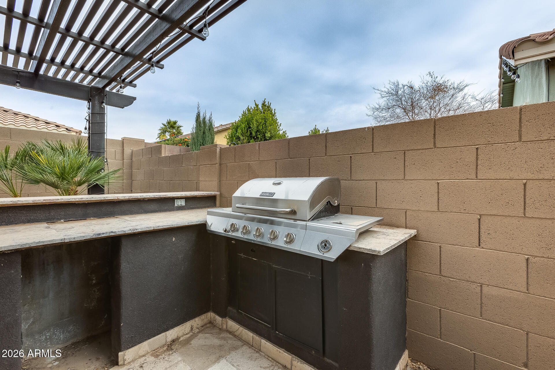 18256 W CAROL Avenue