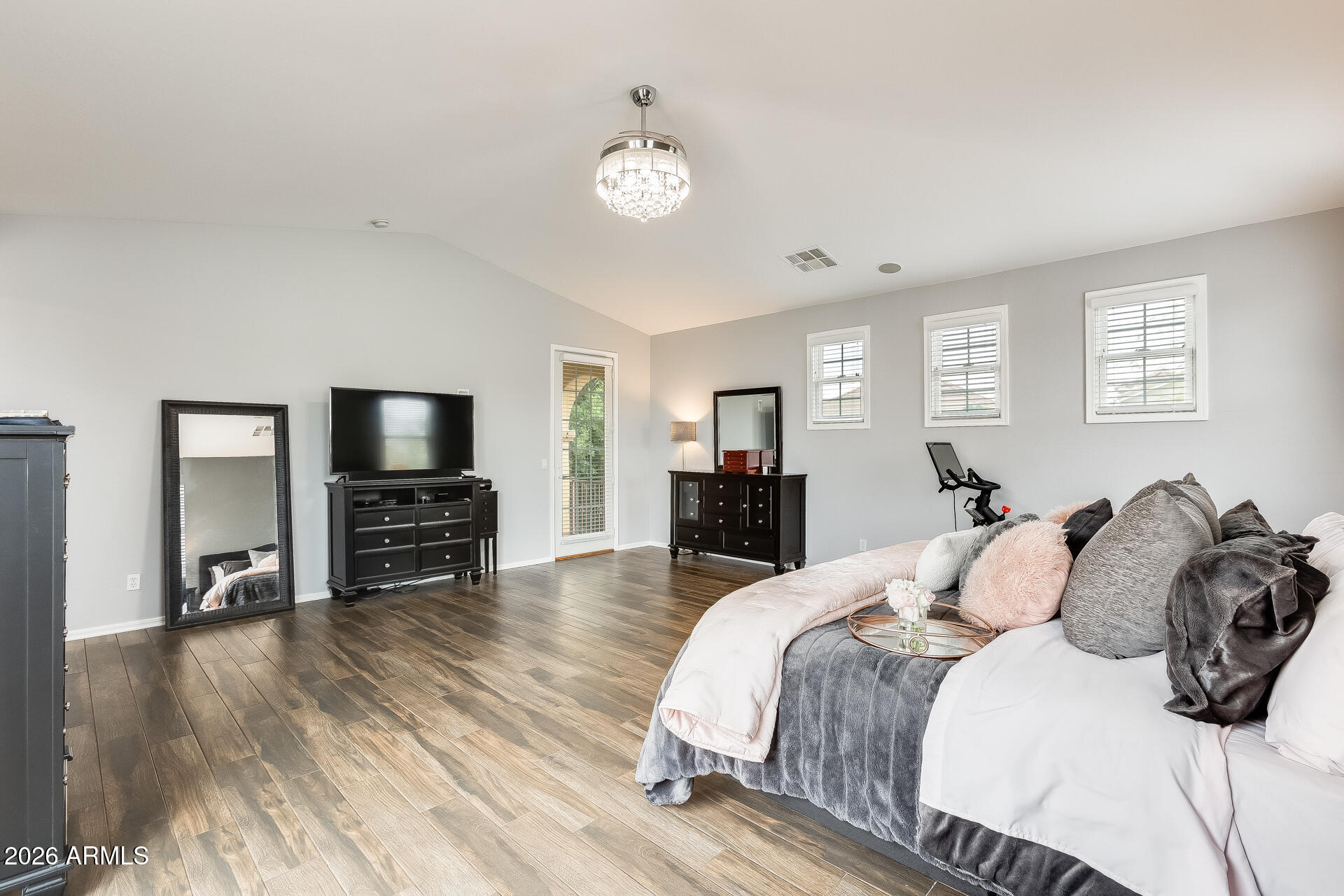 18256 W CAROL Avenue