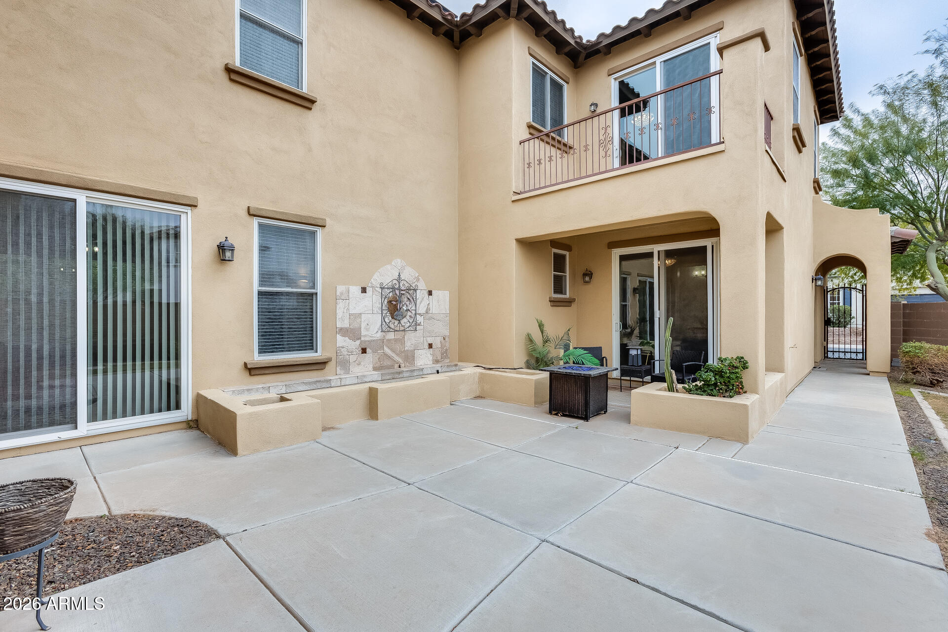 18256 W CAROL Avenue