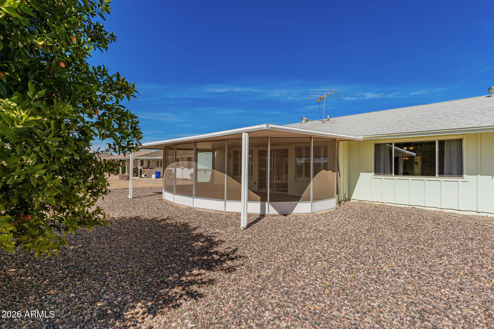 10319 W TWIN OAKS Drive