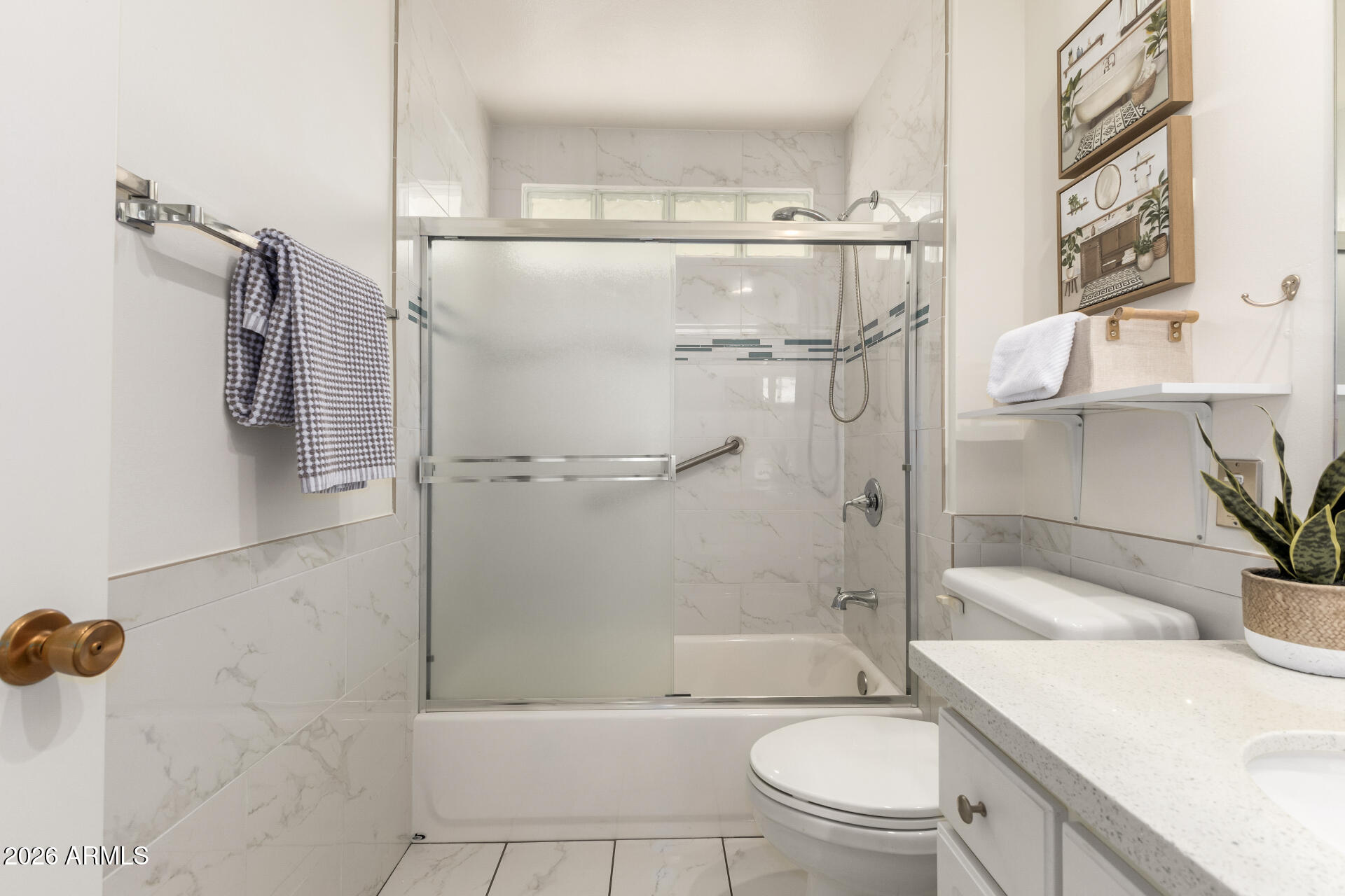 10319 W TWIN OAKS Drive