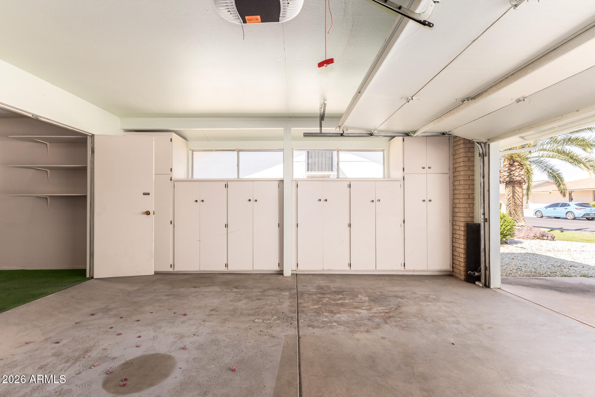 10319 W TWIN OAKS Drive