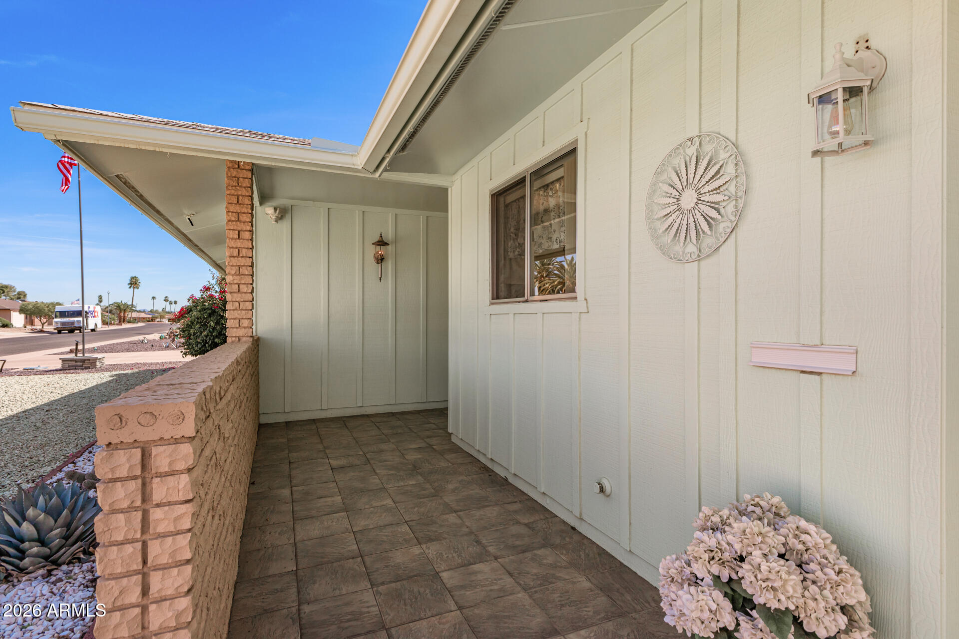 10319 W TWIN OAKS Drive