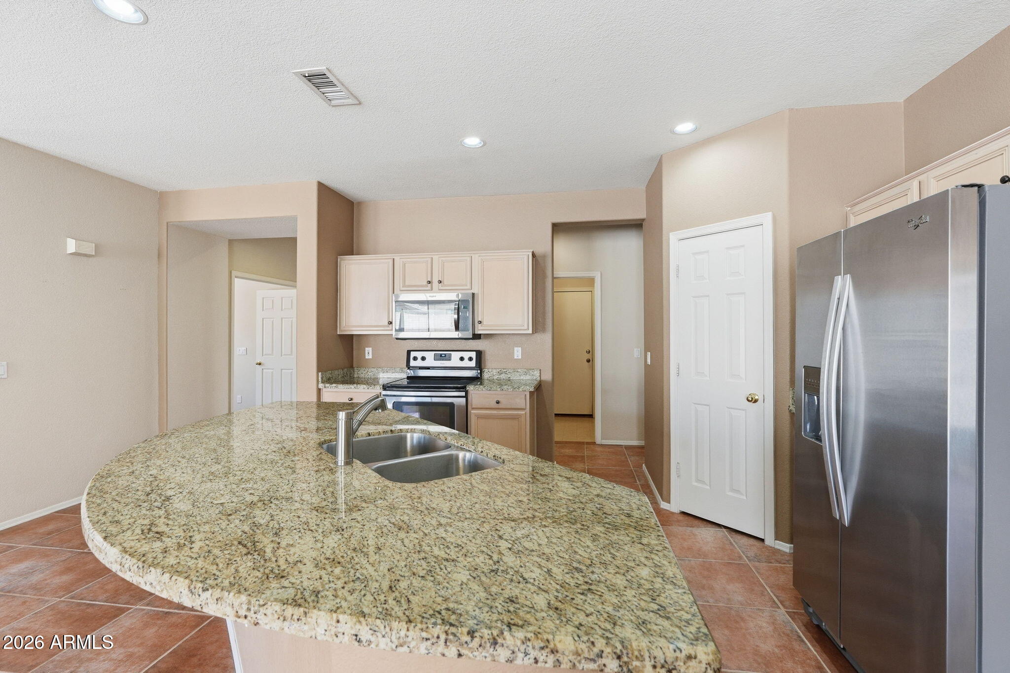 6804 W BRONCO Trail