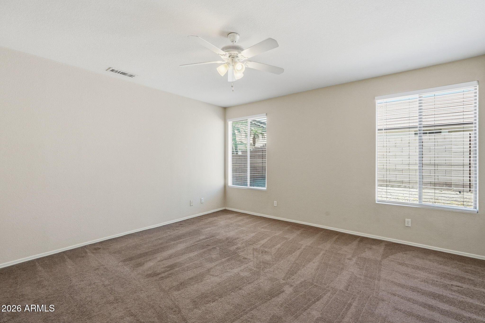 6804 W BRONCO Trail
