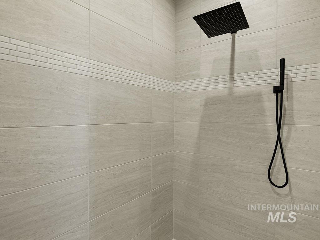 27129 Hickory Ridge Lane