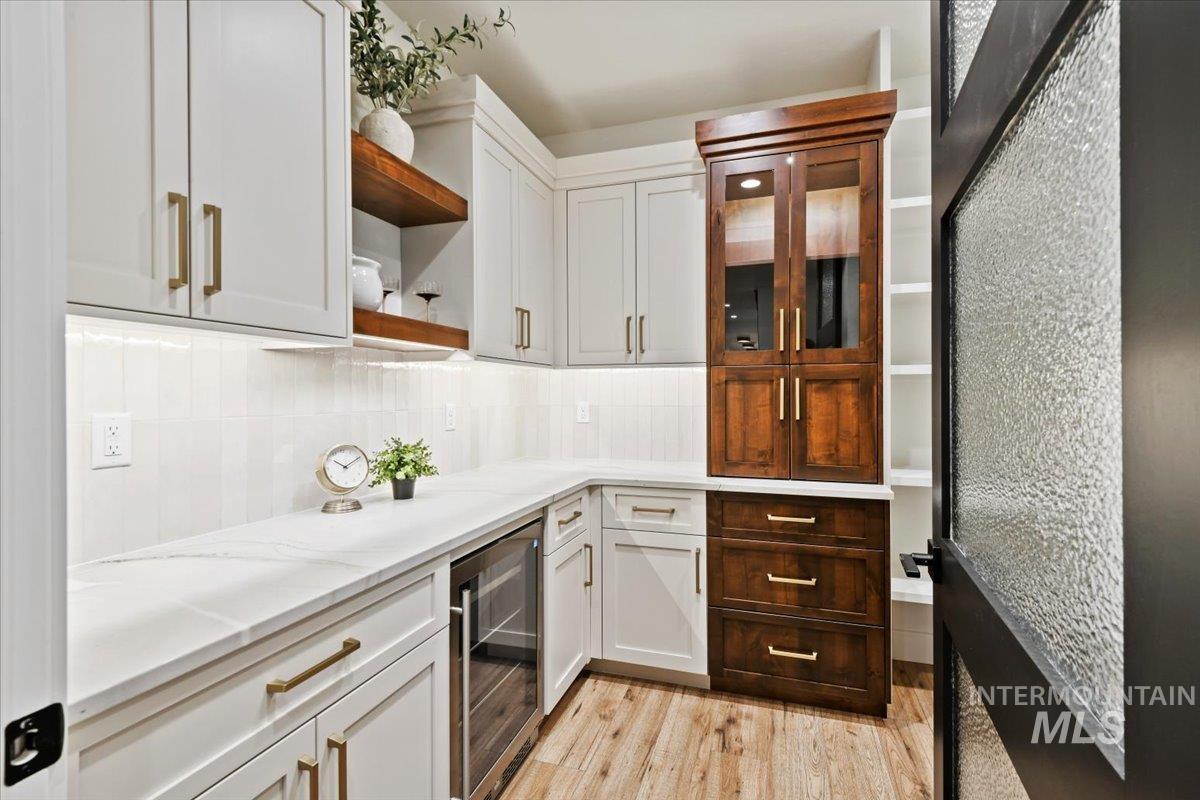 16778 Long Meadow Dr