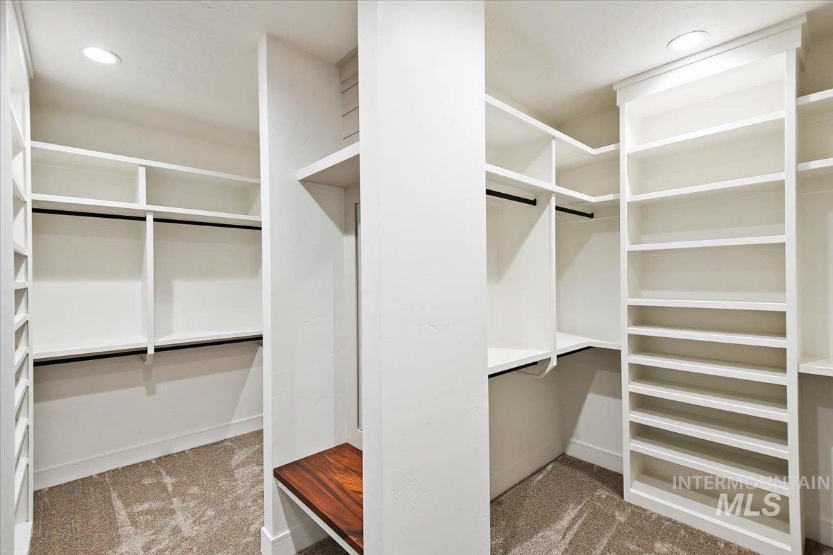 16778 Long Meadow Dr