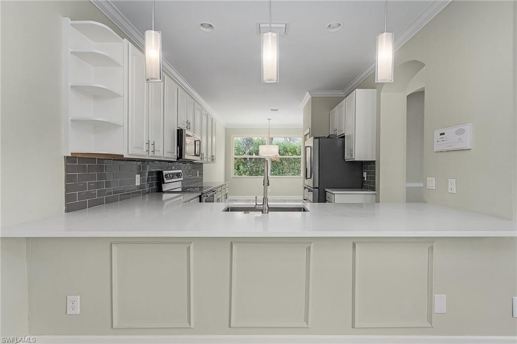 11400 Fallow Deer CT