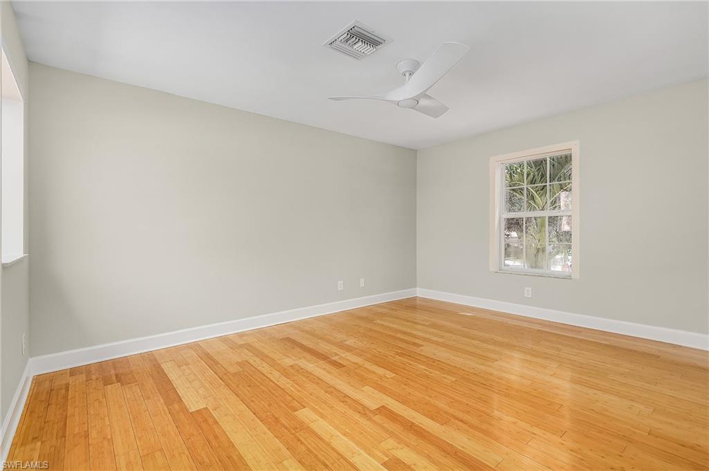 11400 Fallow Deer CT