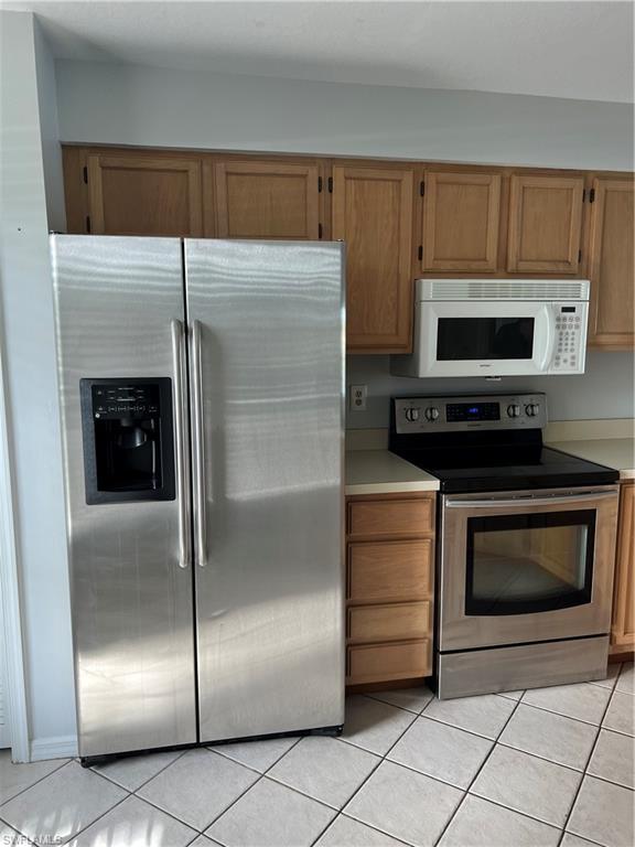 9580 Victoria LN # 207 Unit: A-207