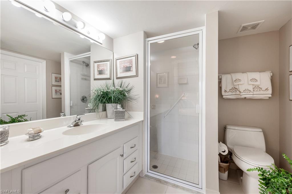 321 Robin Hood CIR # 104