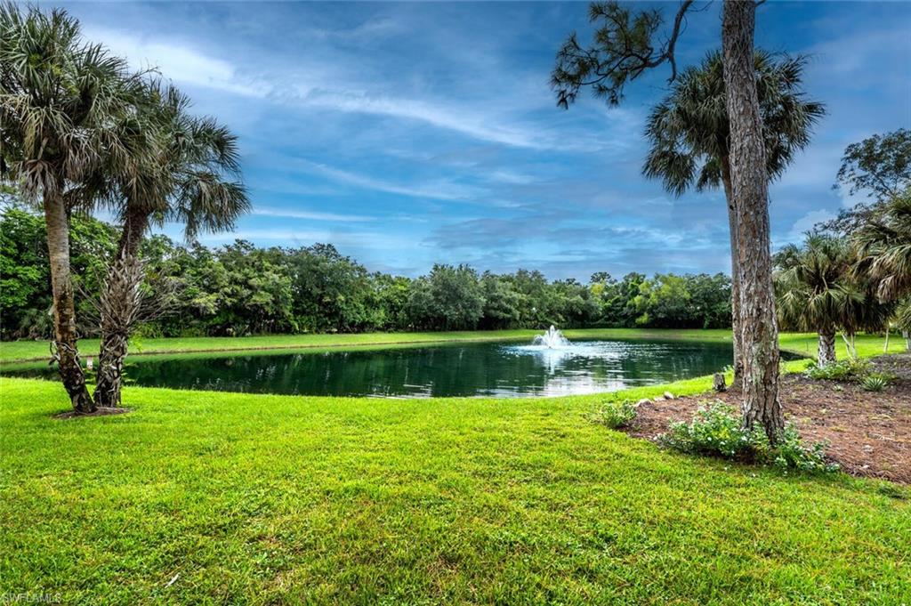 321 Robin Hood CIR # 104