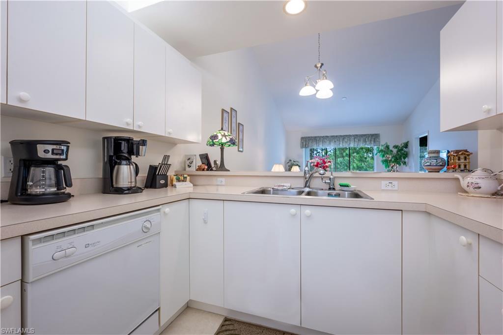 432 Valerie WAY # 204