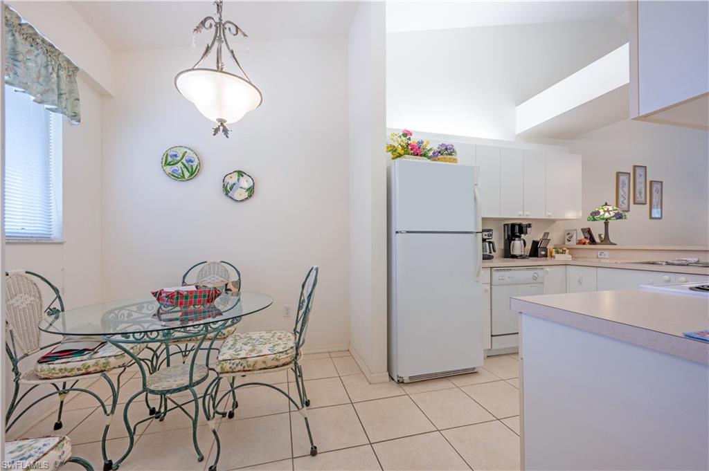 432 Valerie WAY # 204