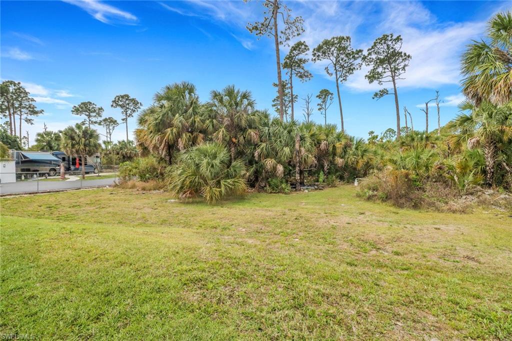 2221 Everglades BLVD S