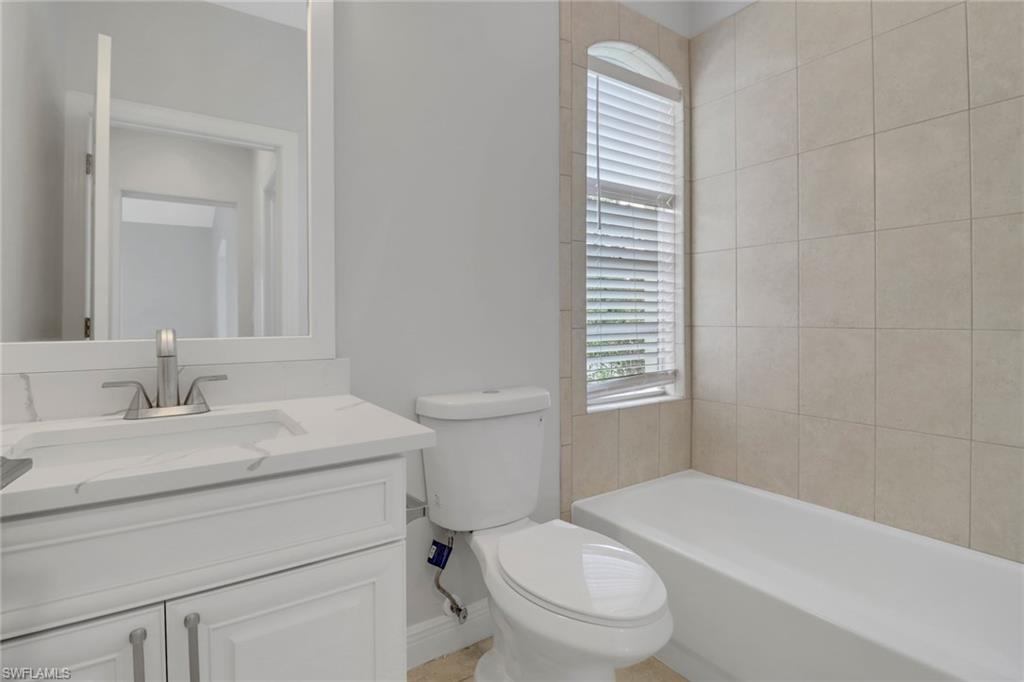 2221 Everglades BLVD S