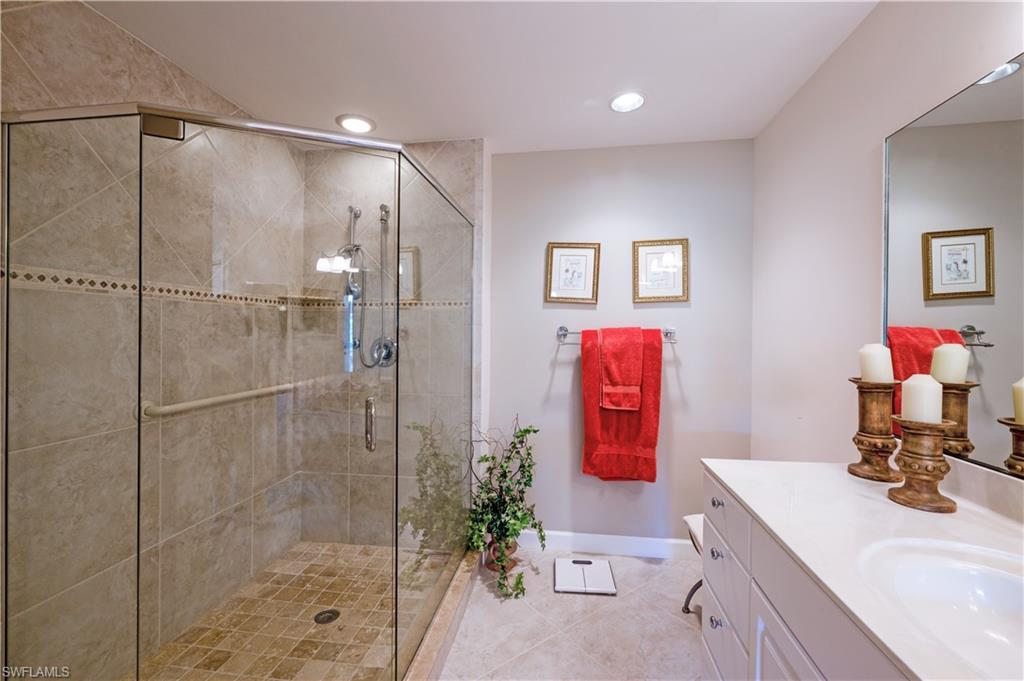 300 Wyndemere WAY # C104