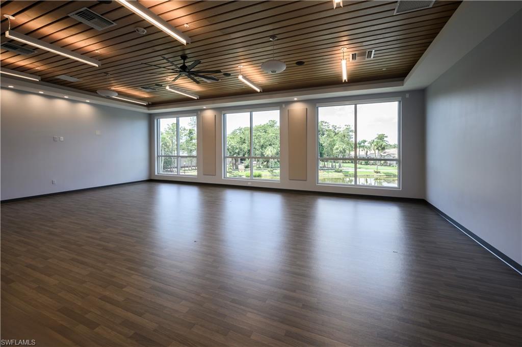 300 Wyndemere WAY # C104