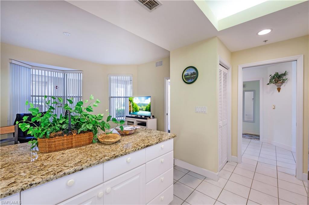 300 Wyndemere WAY # C104