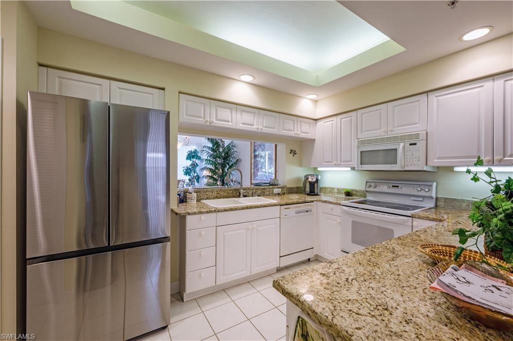 300 Wyndemere WAY # C104