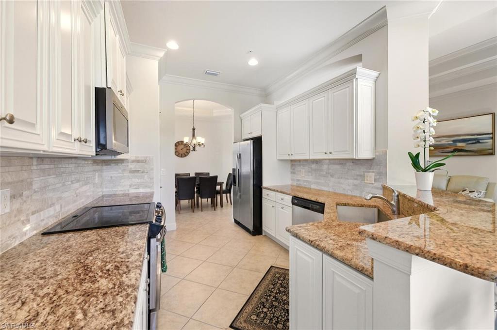 10351 Glastonbury CIR # 202