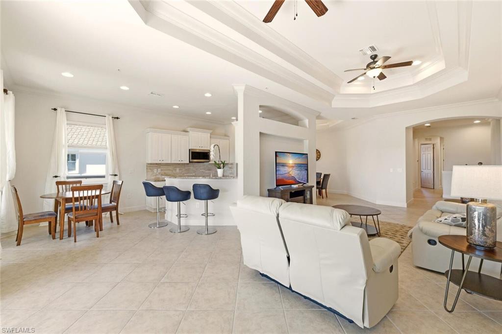 10351 Glastonbury CIR # 202