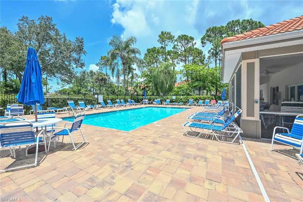 357 Robin Hood CIR 202