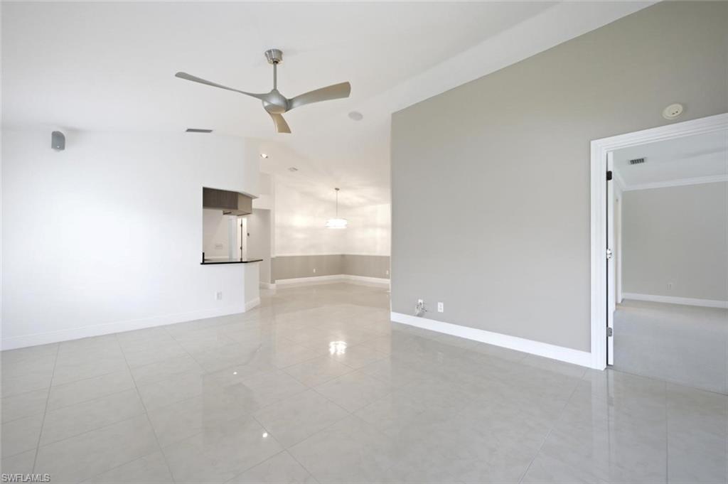 9856 Luna CIR 204