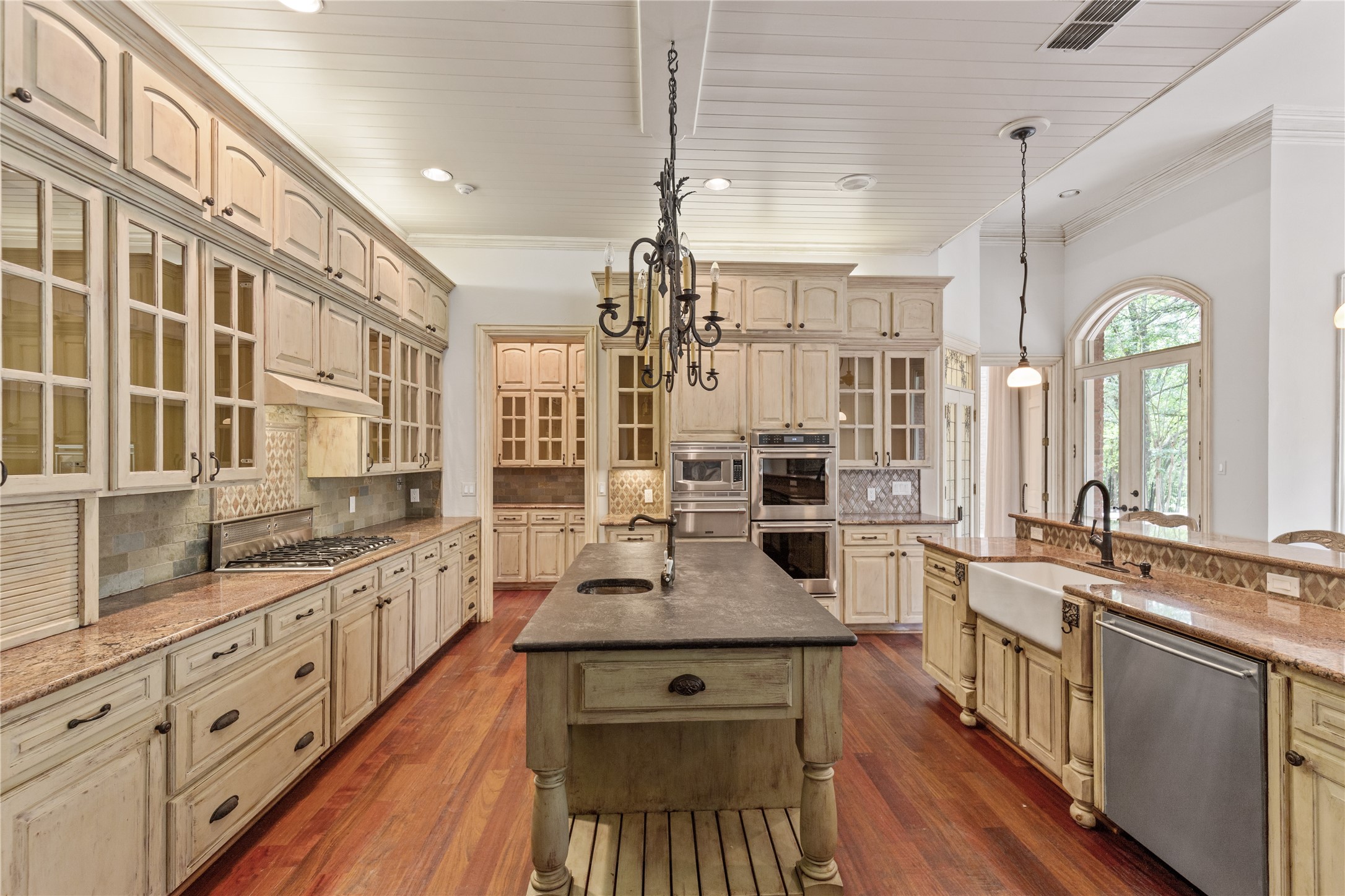 4504 Winewood Court
