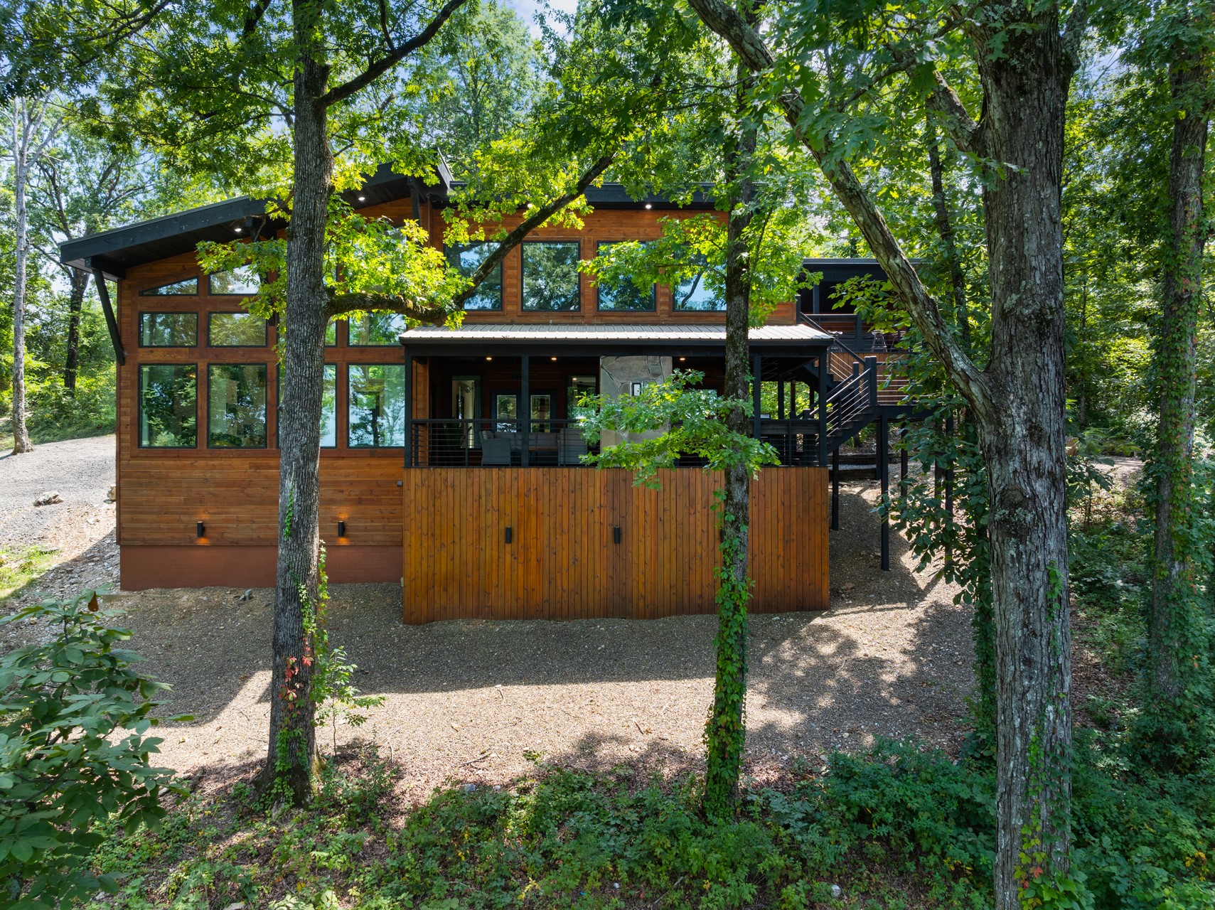 566 Moonshiner Spgs Trail