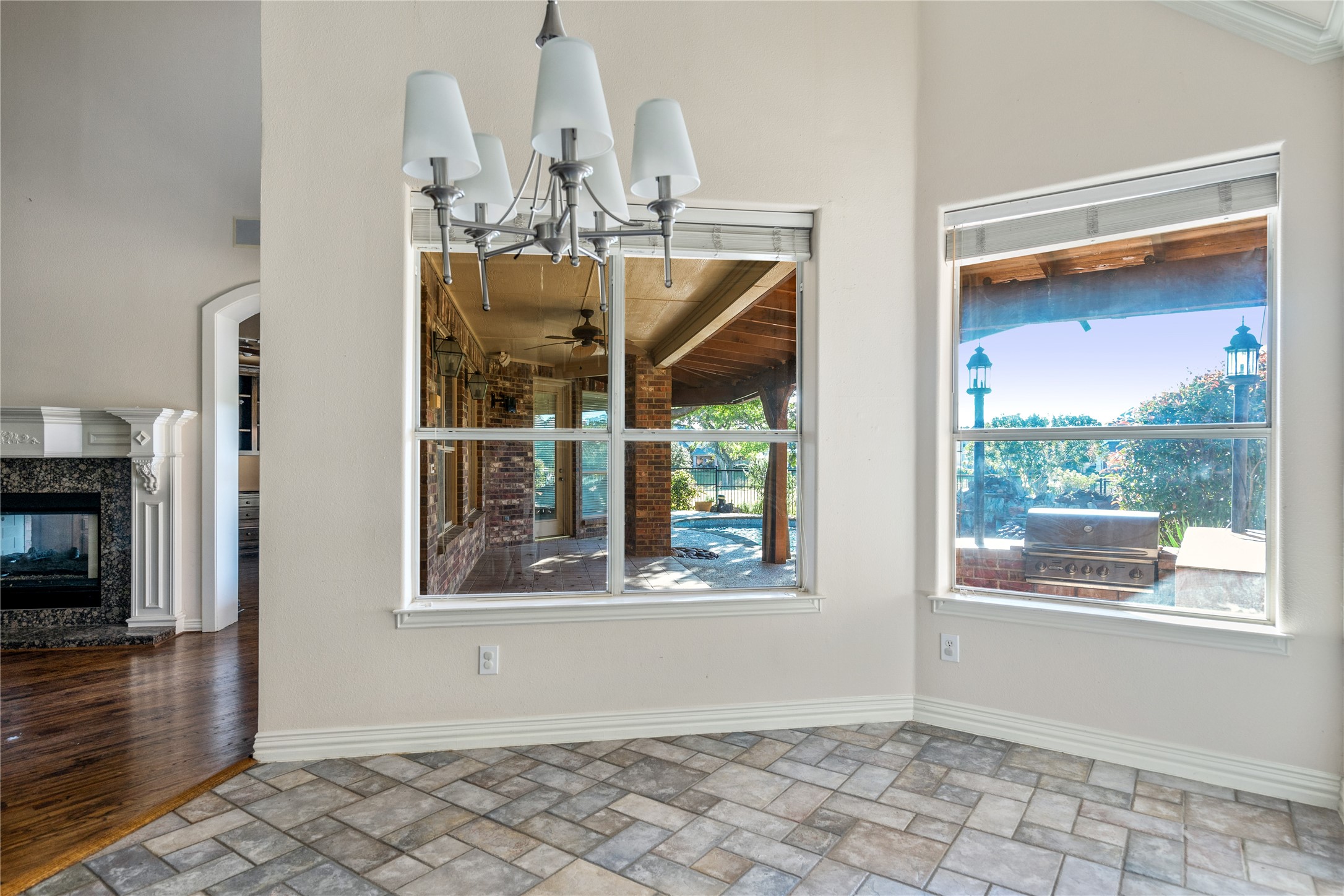 1425 Kensington Court