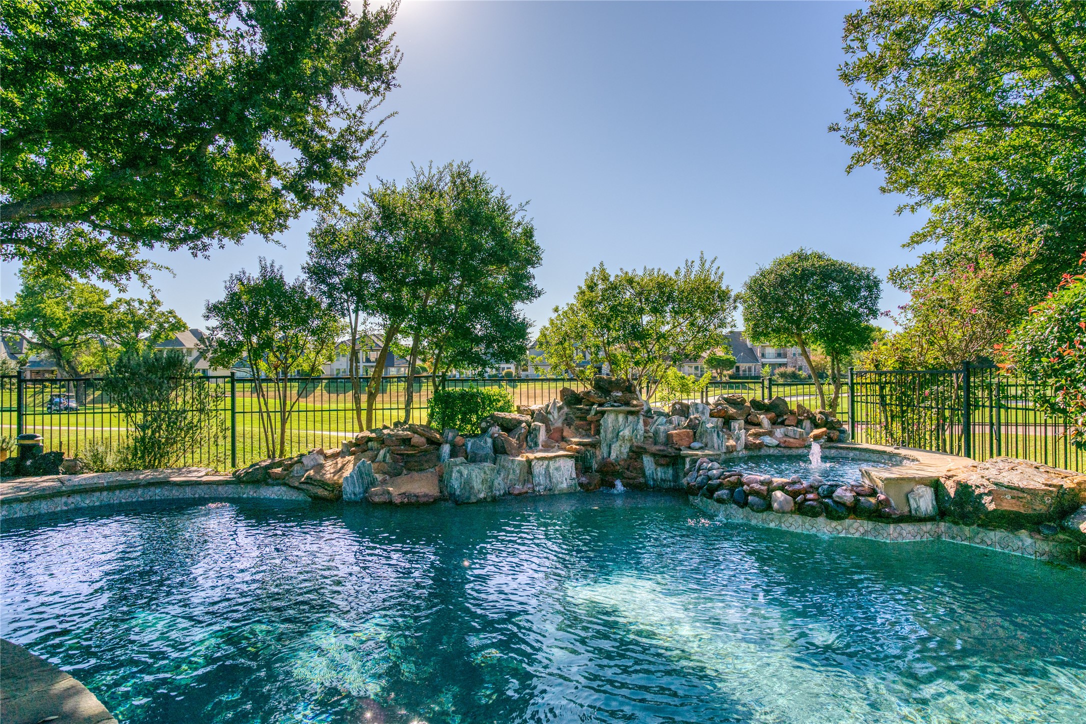 1425 Kensington Court