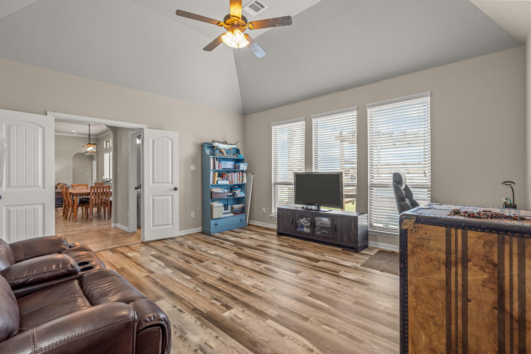 1109 Mount Lane