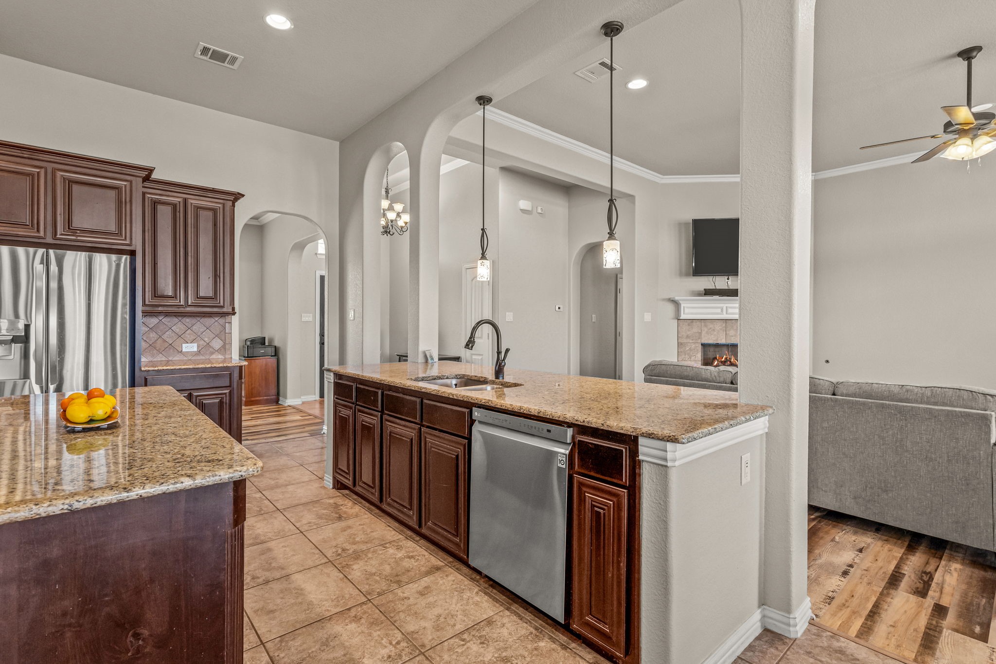 1109 Mount Lane