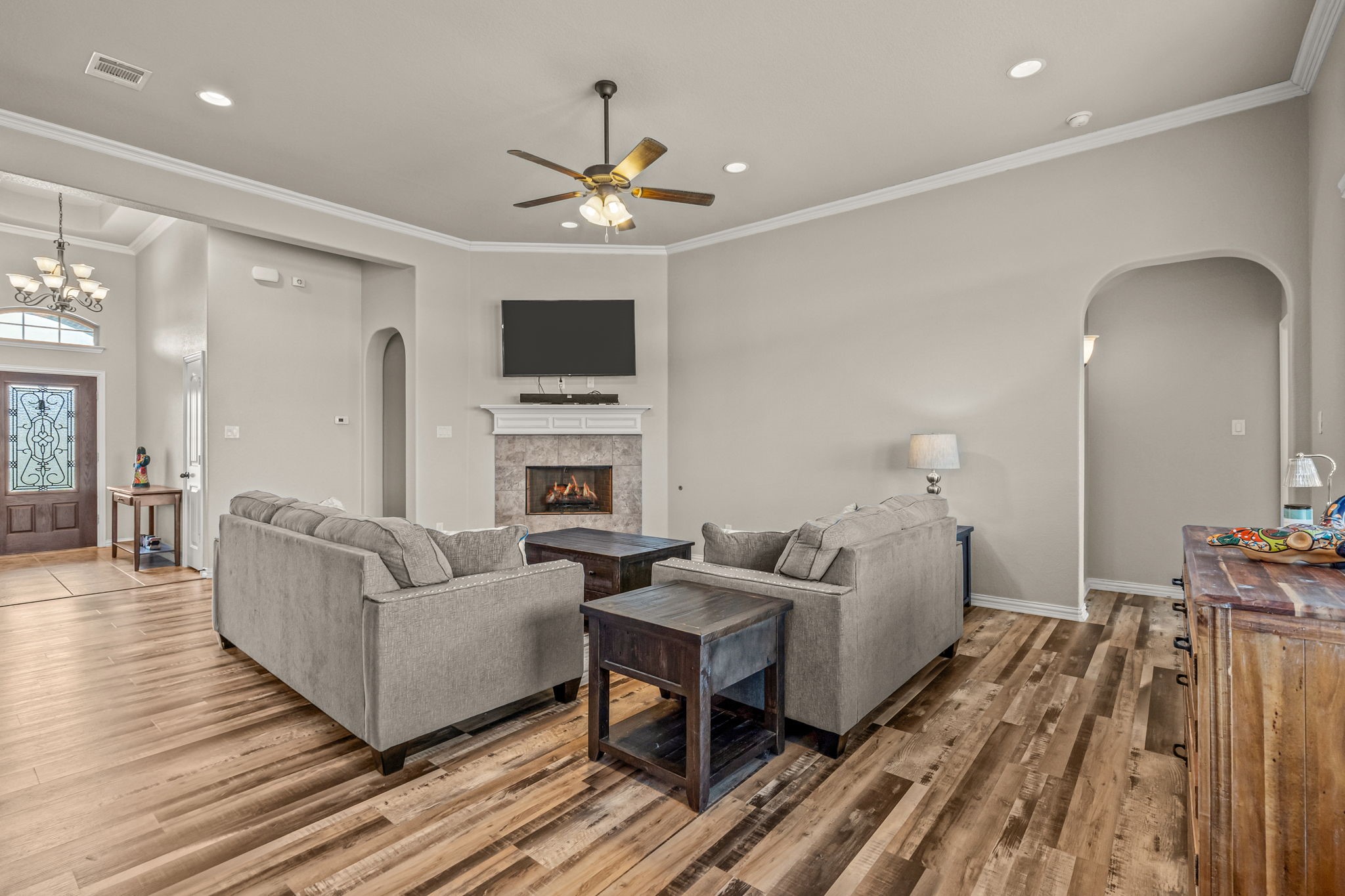 1109 Mount Lane