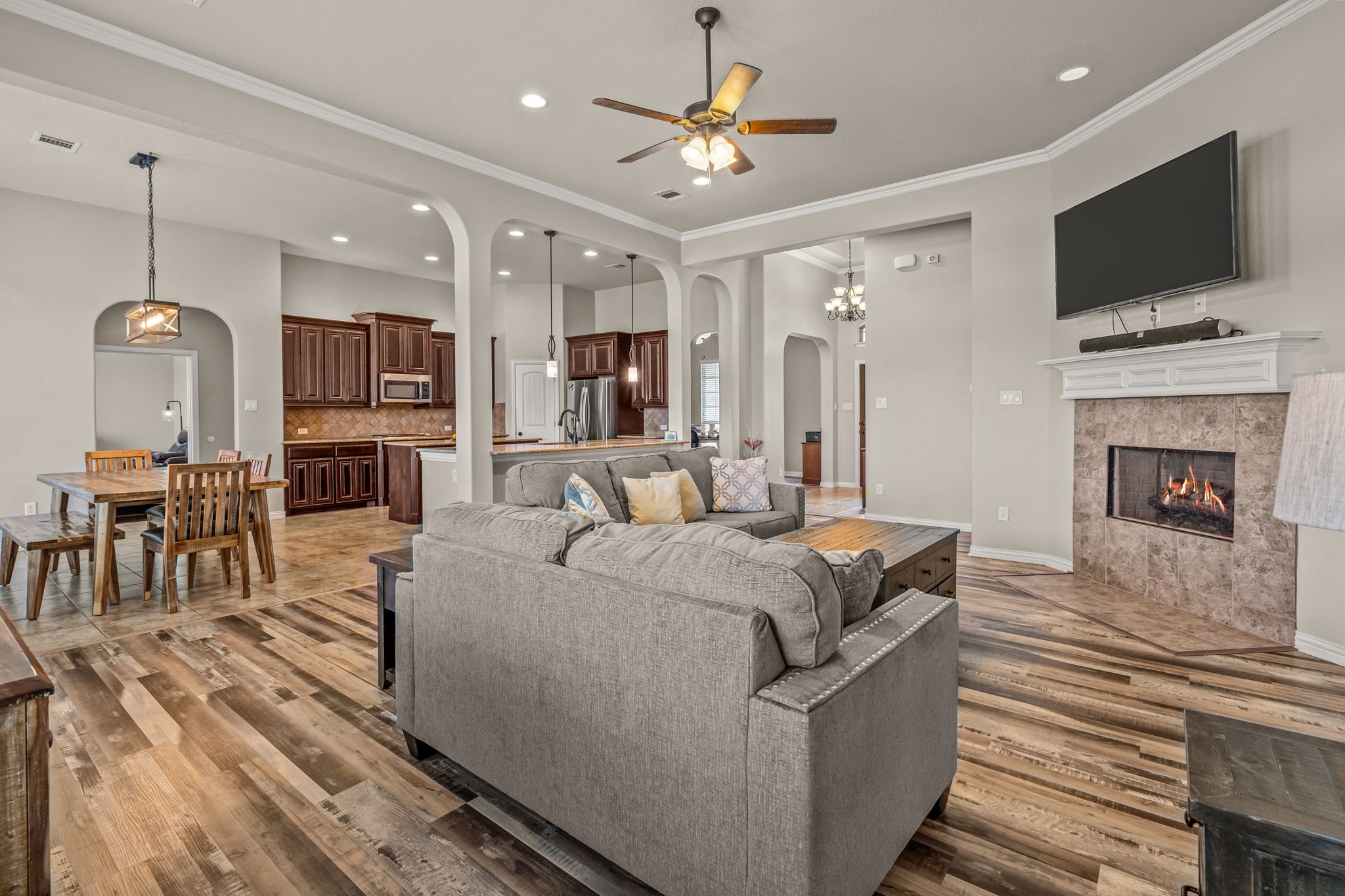 1109 Mount Lane