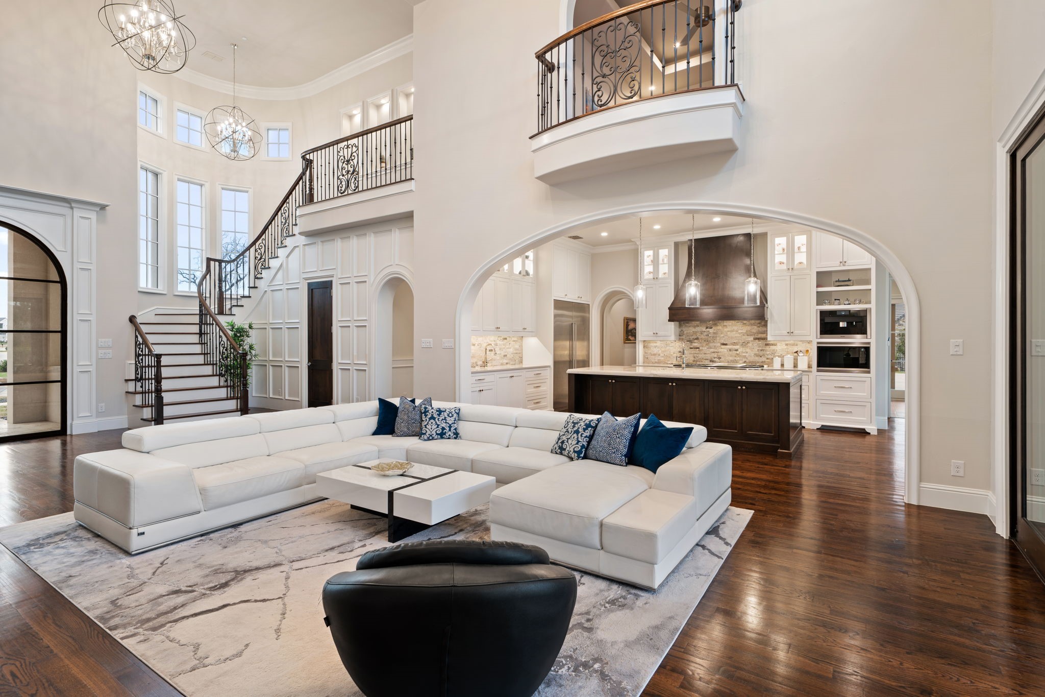 2202 Barcelona Court