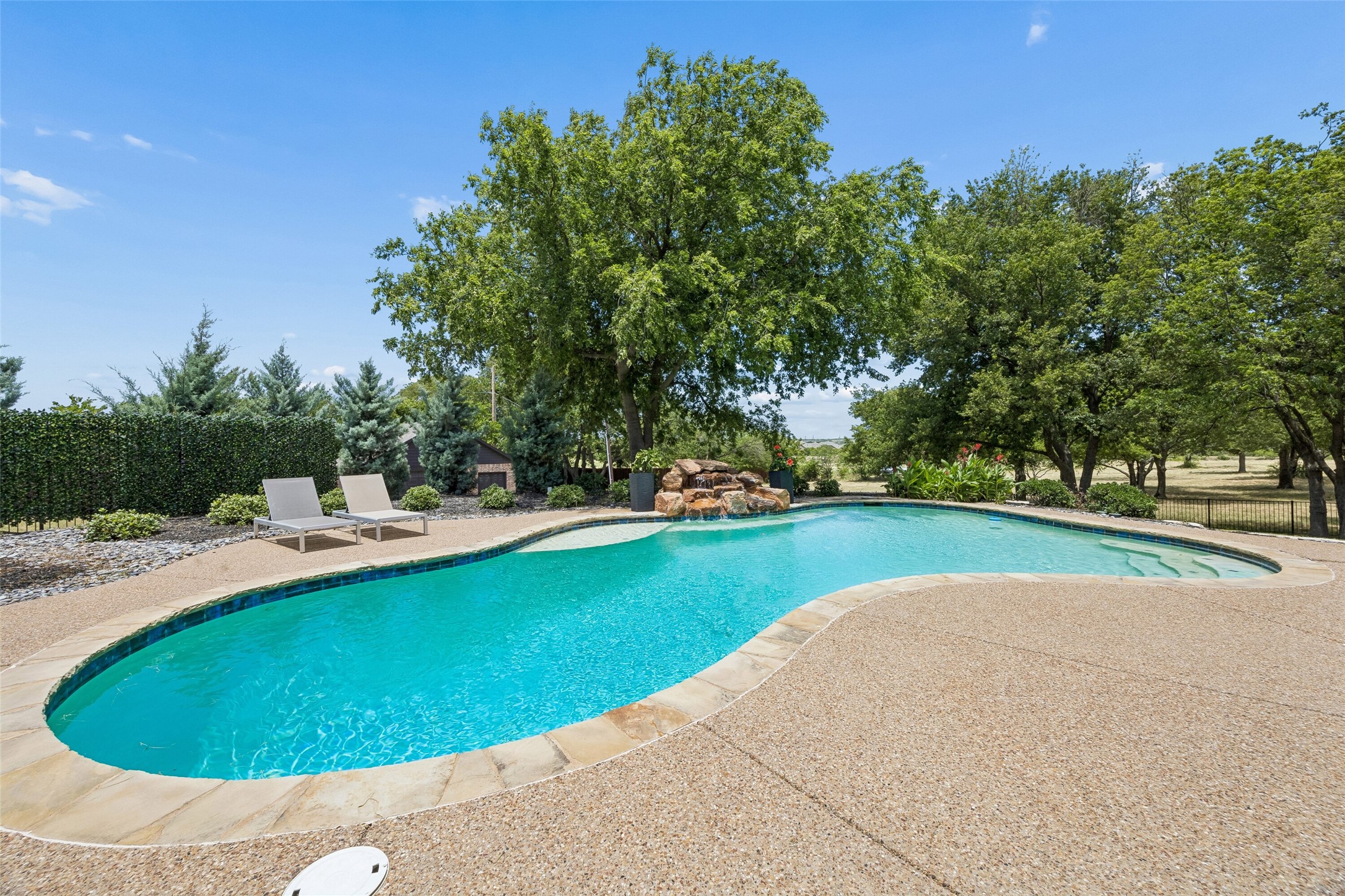 9516 Park Drive