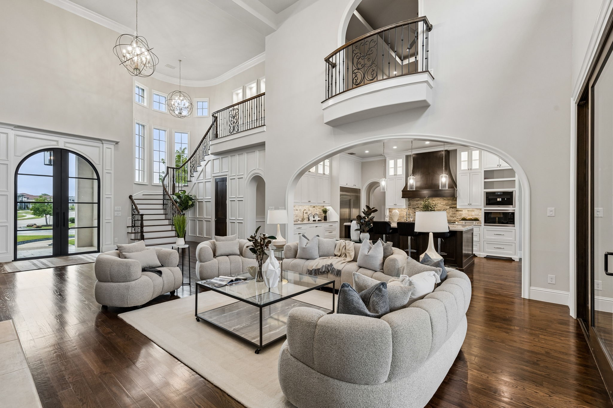 2202 Barcelona Court
