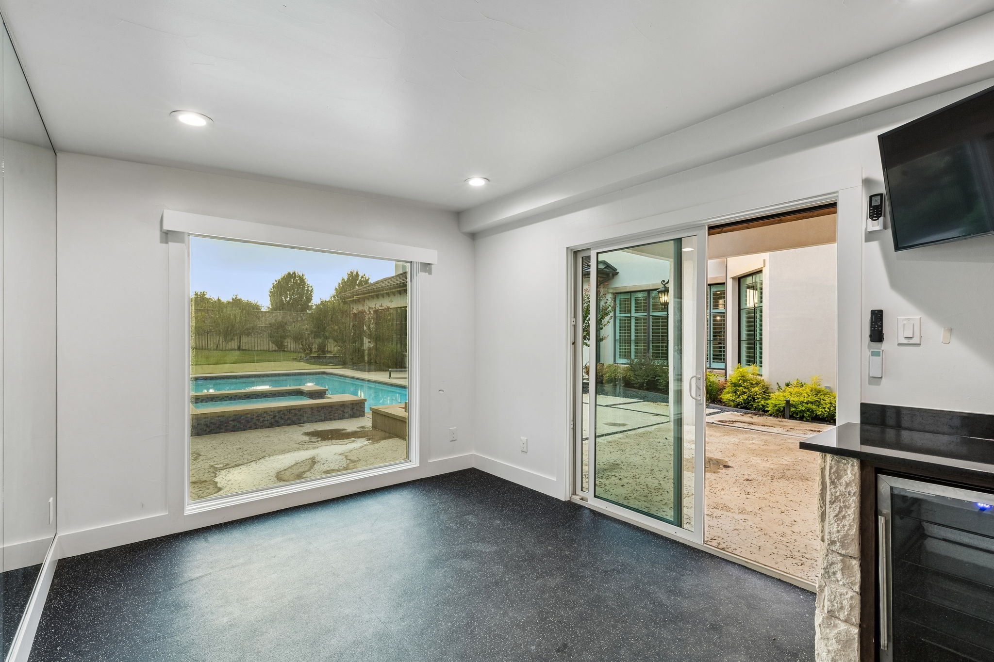 2202 Barcelona Court