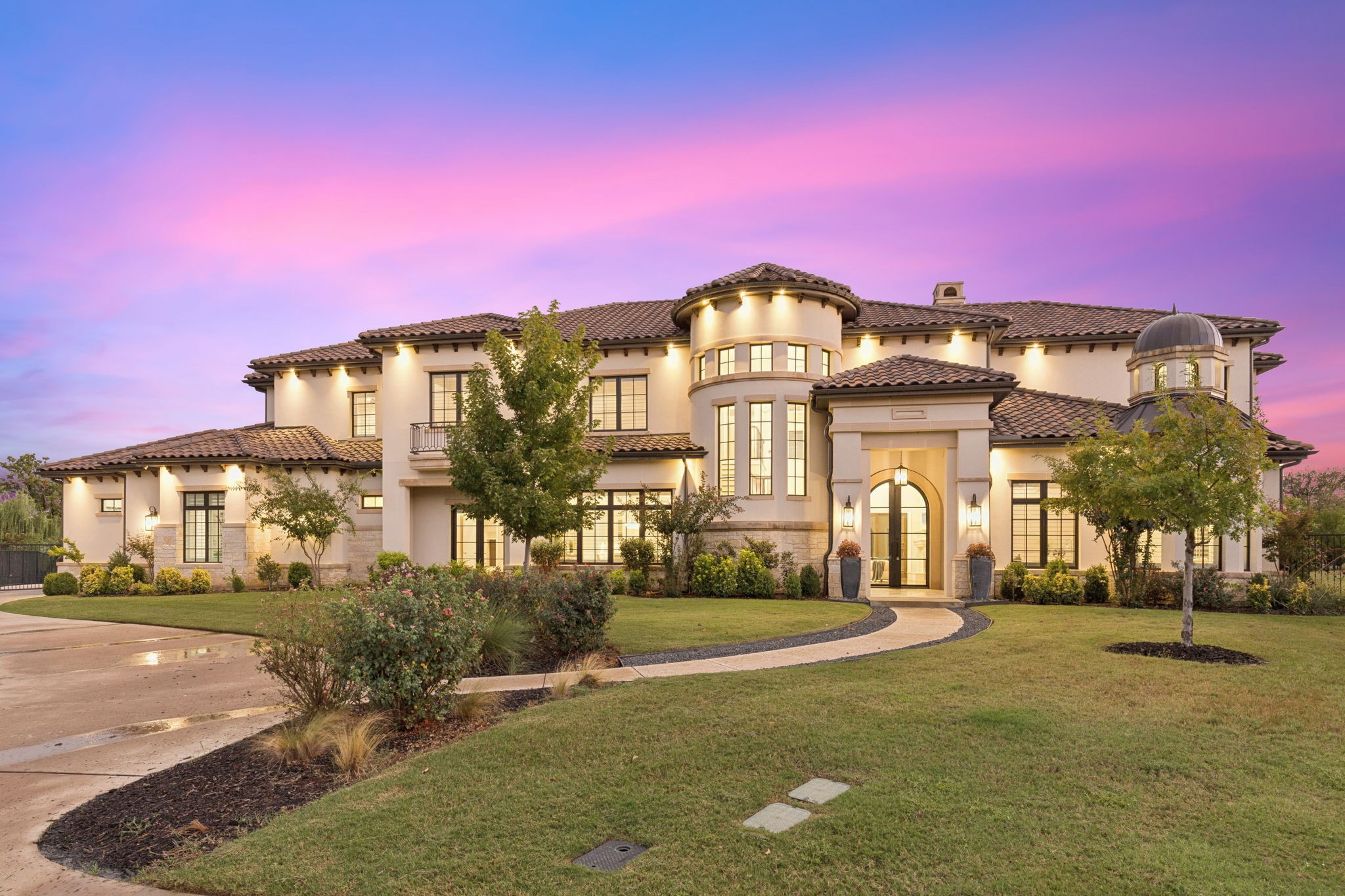 2202 Barcelona Court