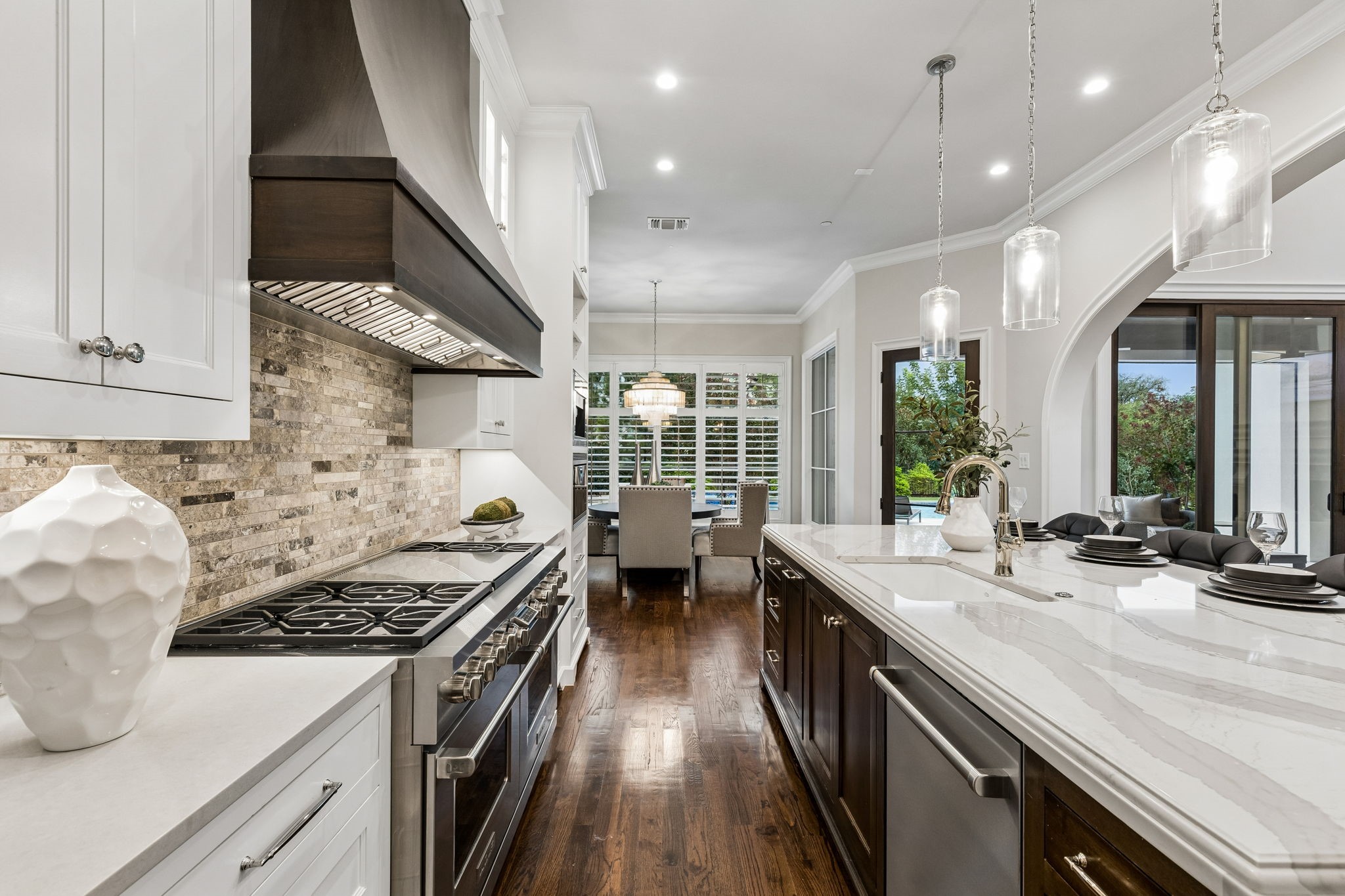 2202 Barcelona Court
