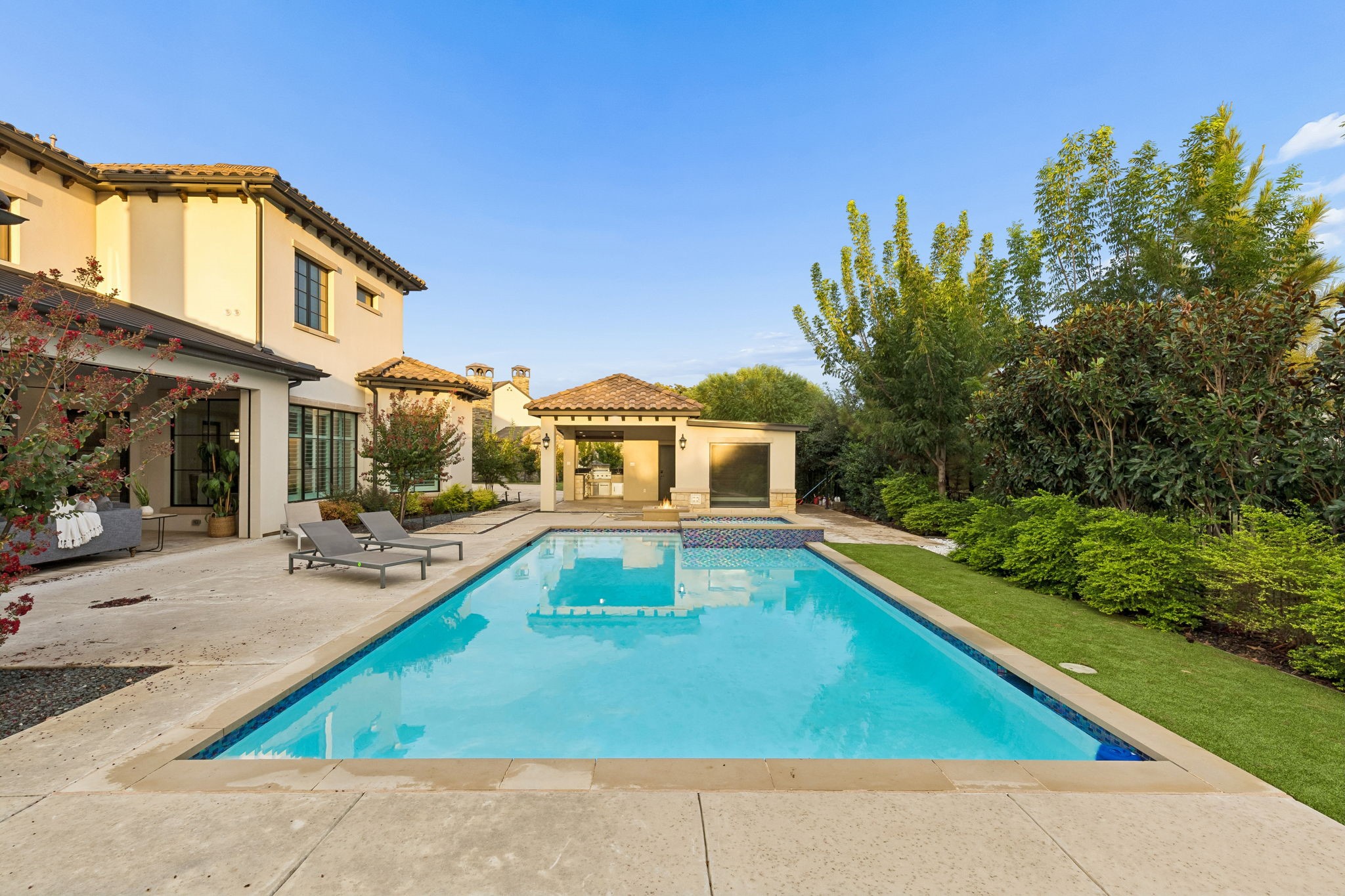 2202 Barcelona Court
