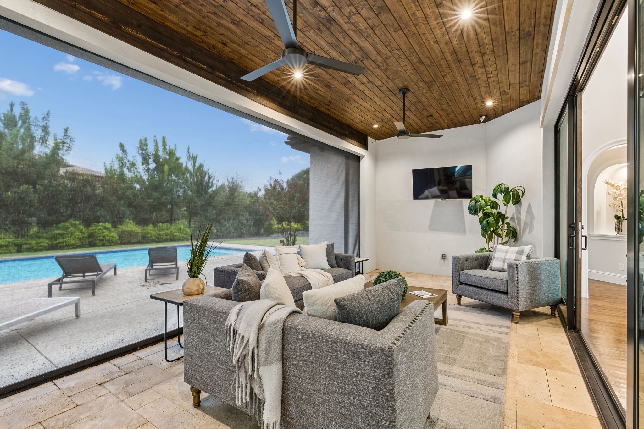 2202 Barcelona Court