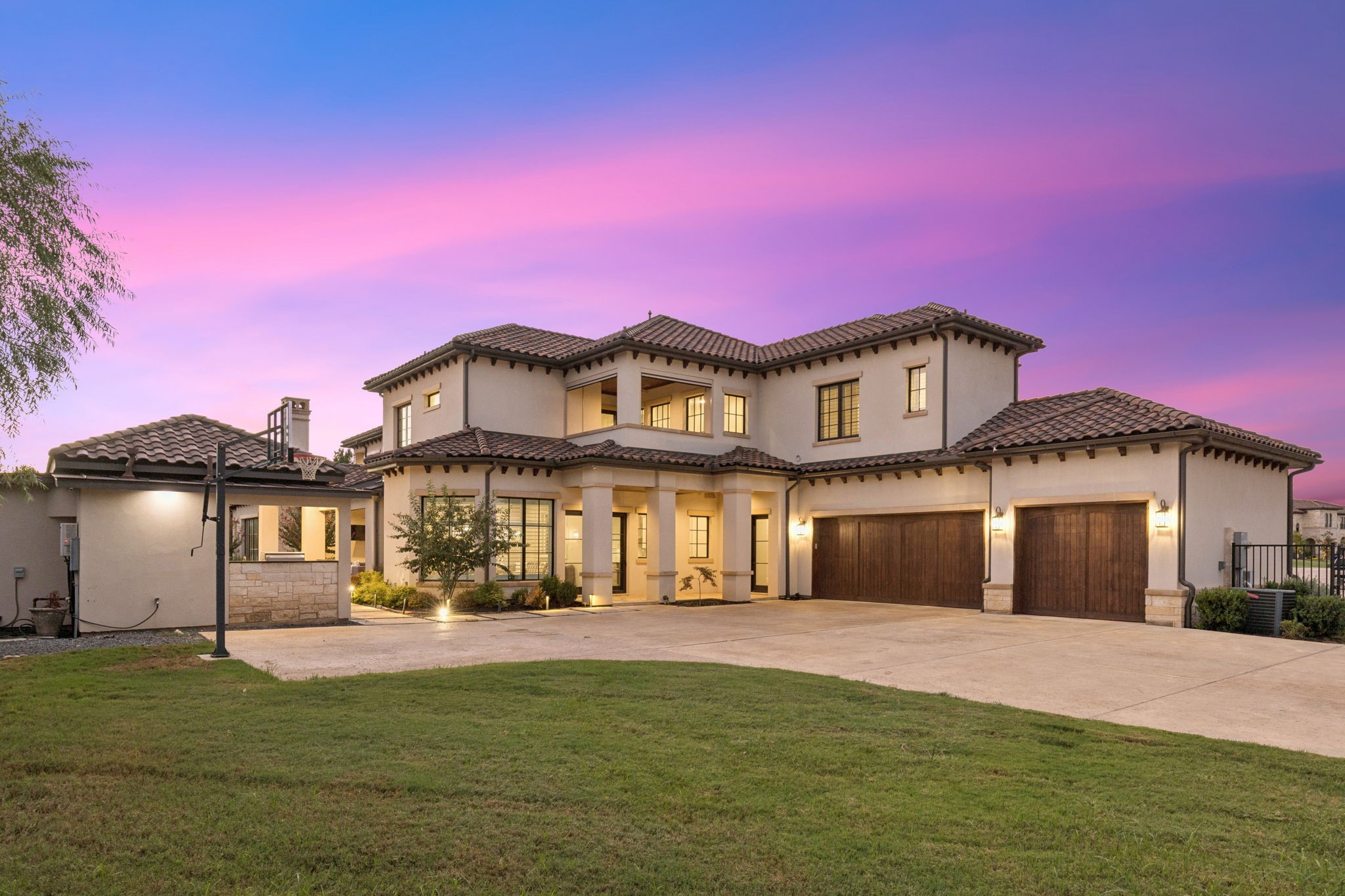 2202 Barcelona Court