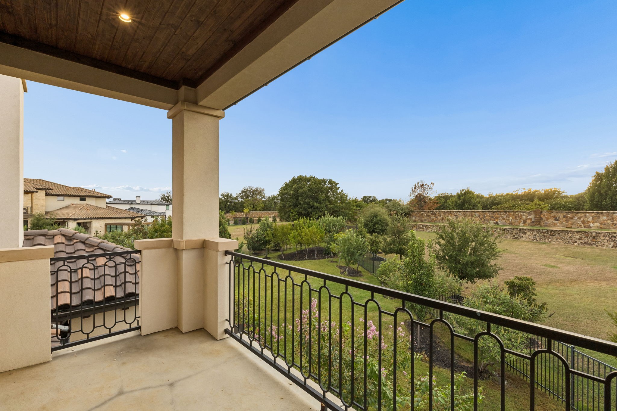 2202 Barcelona Court