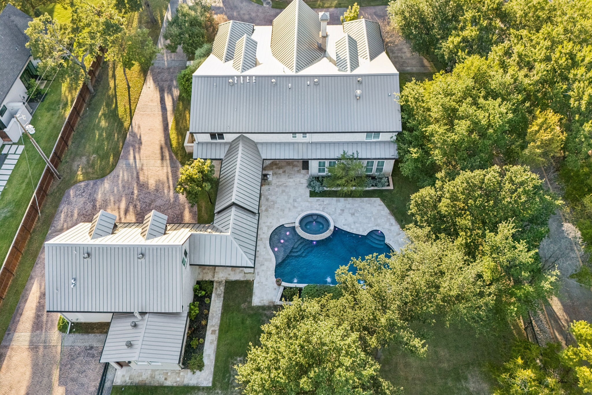 585 Shady Oaks Drive