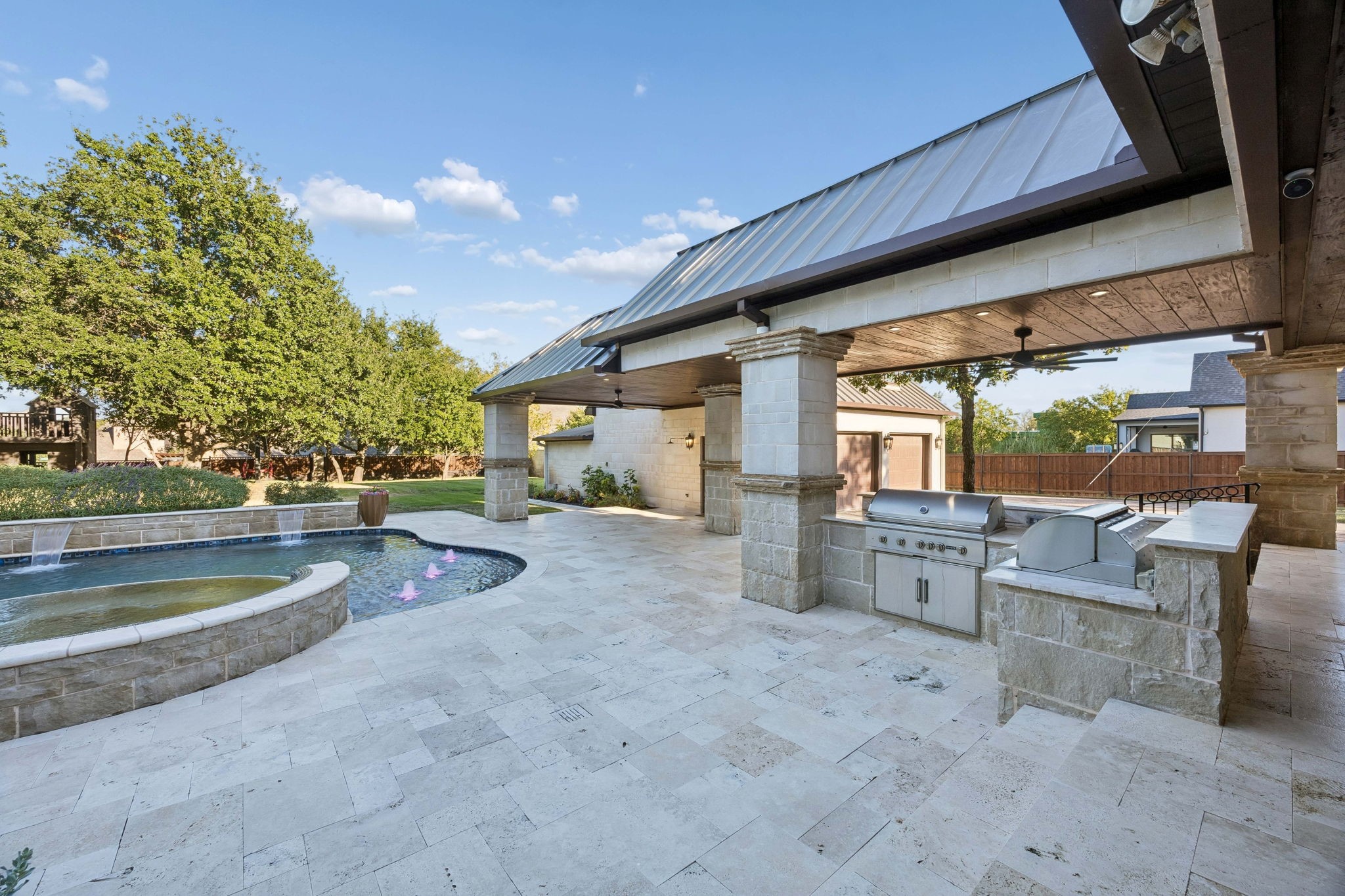 585 Shady Oaks Drive