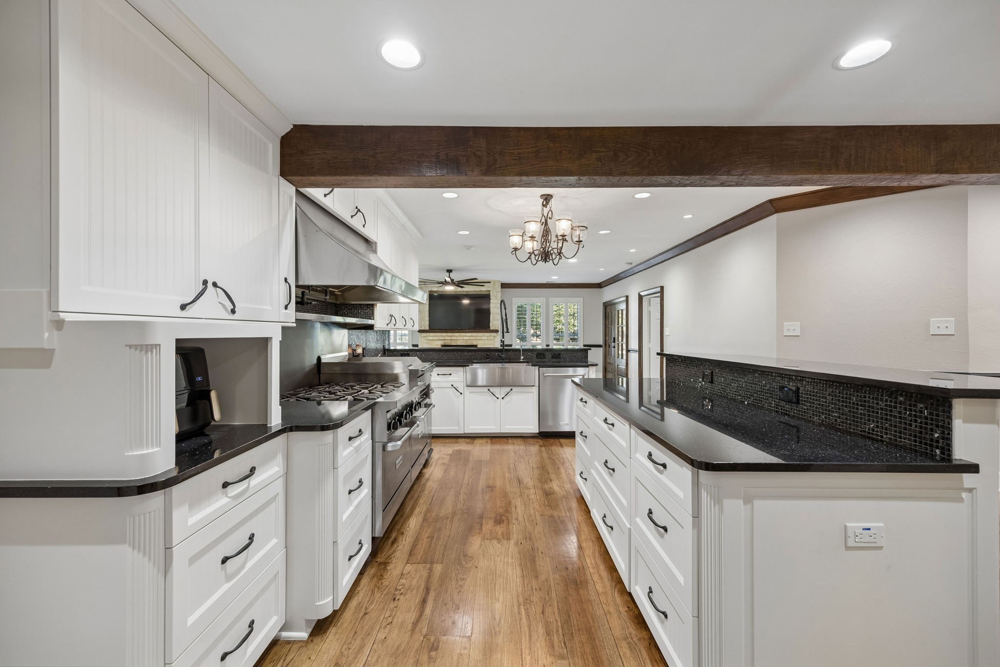 585 Shady Oaks Drive